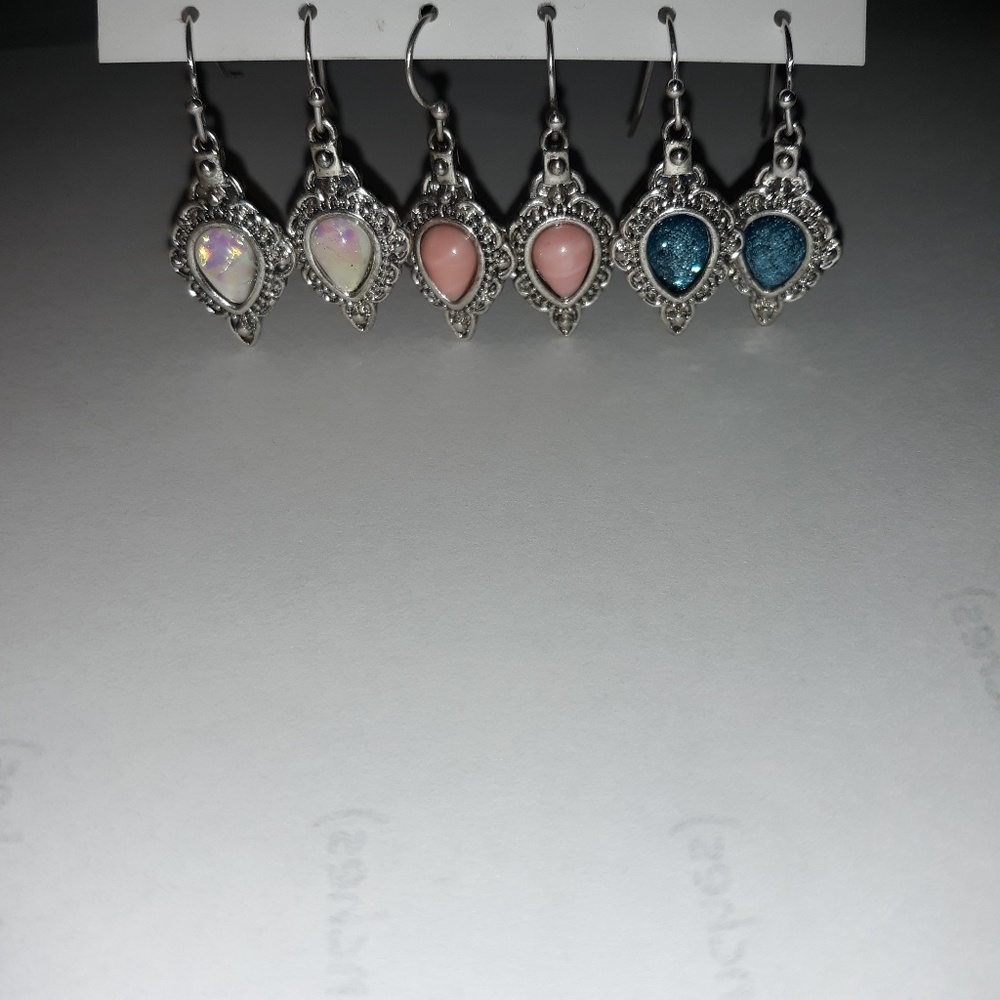 Lot of seven pairs of earrings